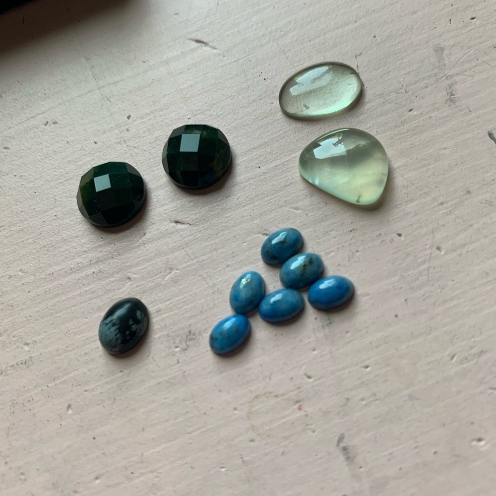 Gemstone Cabochons lot